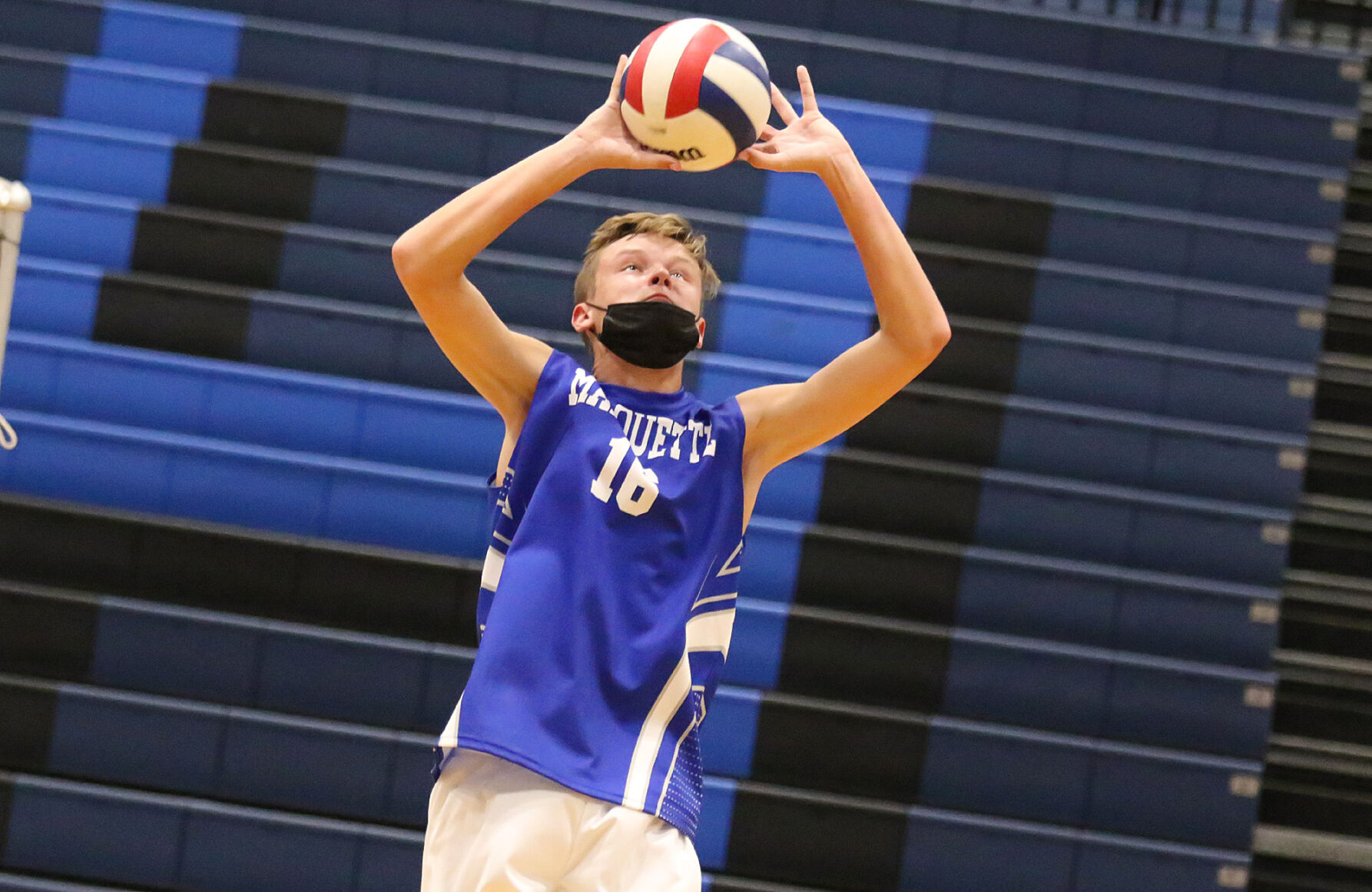 Belleville East vs. Alton Marquette boys volleyball